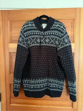 L.L. Bean Men's Black Fair Isle Wool Crewneck Sweater with White & Gray Pattern